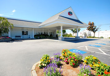 Cape Cod Hotels - Hotel Courtyard Hyannis