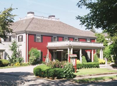 Cape Cod Restaurant - Daniel Webster Inn